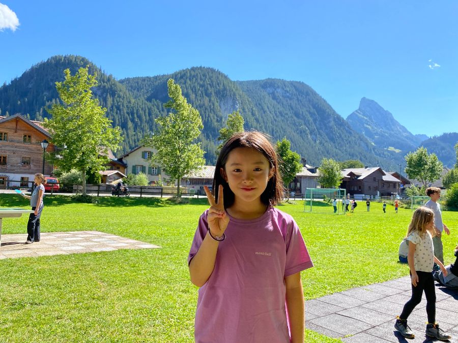 スイス寄宿学校JFK校サマーキャンプに参加した日本人の女の子