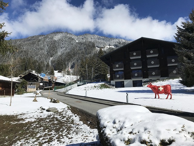 スイス留学先のラガレン校の外観