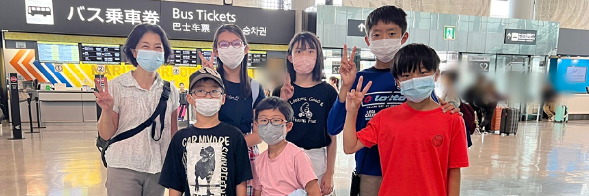 Summer2026_sp_plan_top_6 スイスへ向けて日本出発直前の過去に参加した日本人児童生徒男女6名とスイス留学.com代表田山貴子